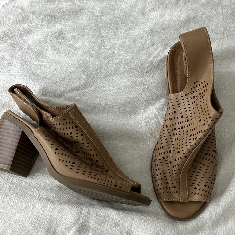 Ankle booties